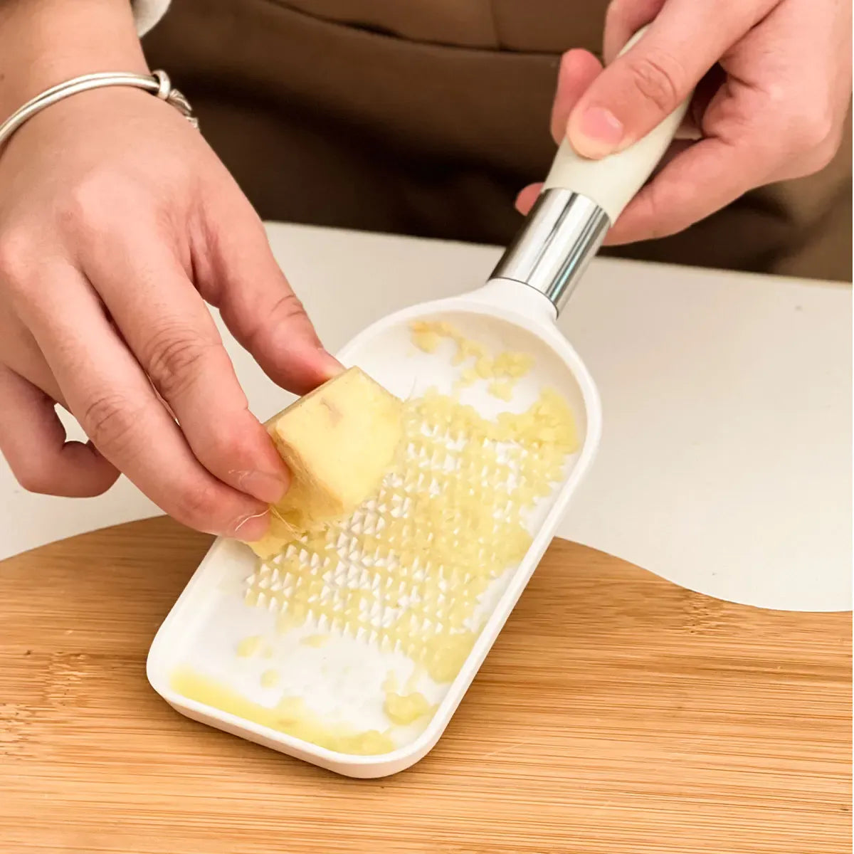 Tarka do imbiru i czosnku WORTHBUY | Ręczny siekacz | Wielofunkcyjne narzędzie kuchenne