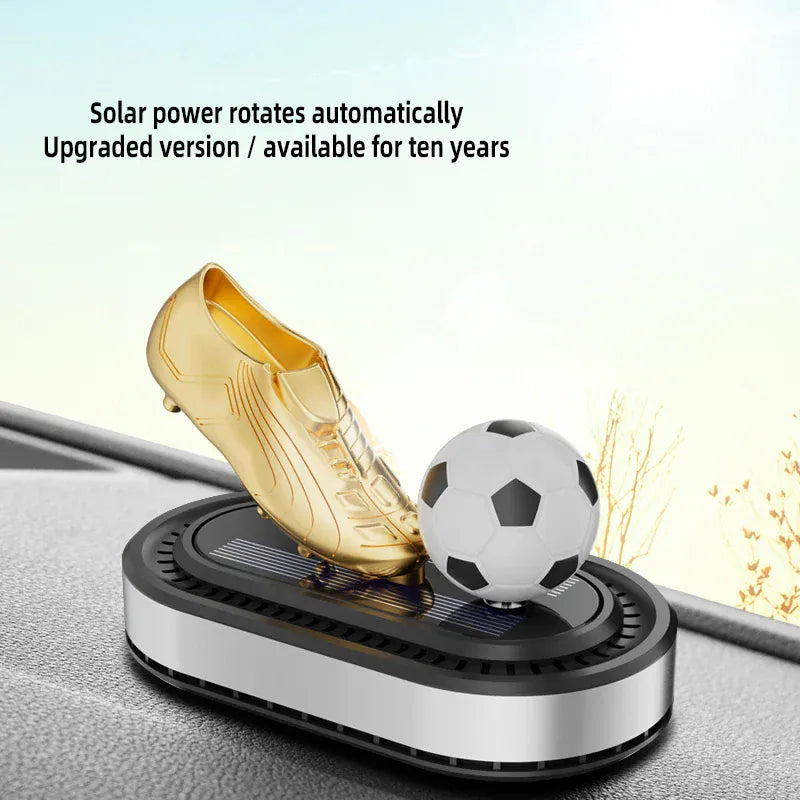 Odświeżacz powietrza do samochodu Golden Boot zasilany energią słoneczną – luksusowa dekoracja aromaterapeutyczna w stylu piłkarskim