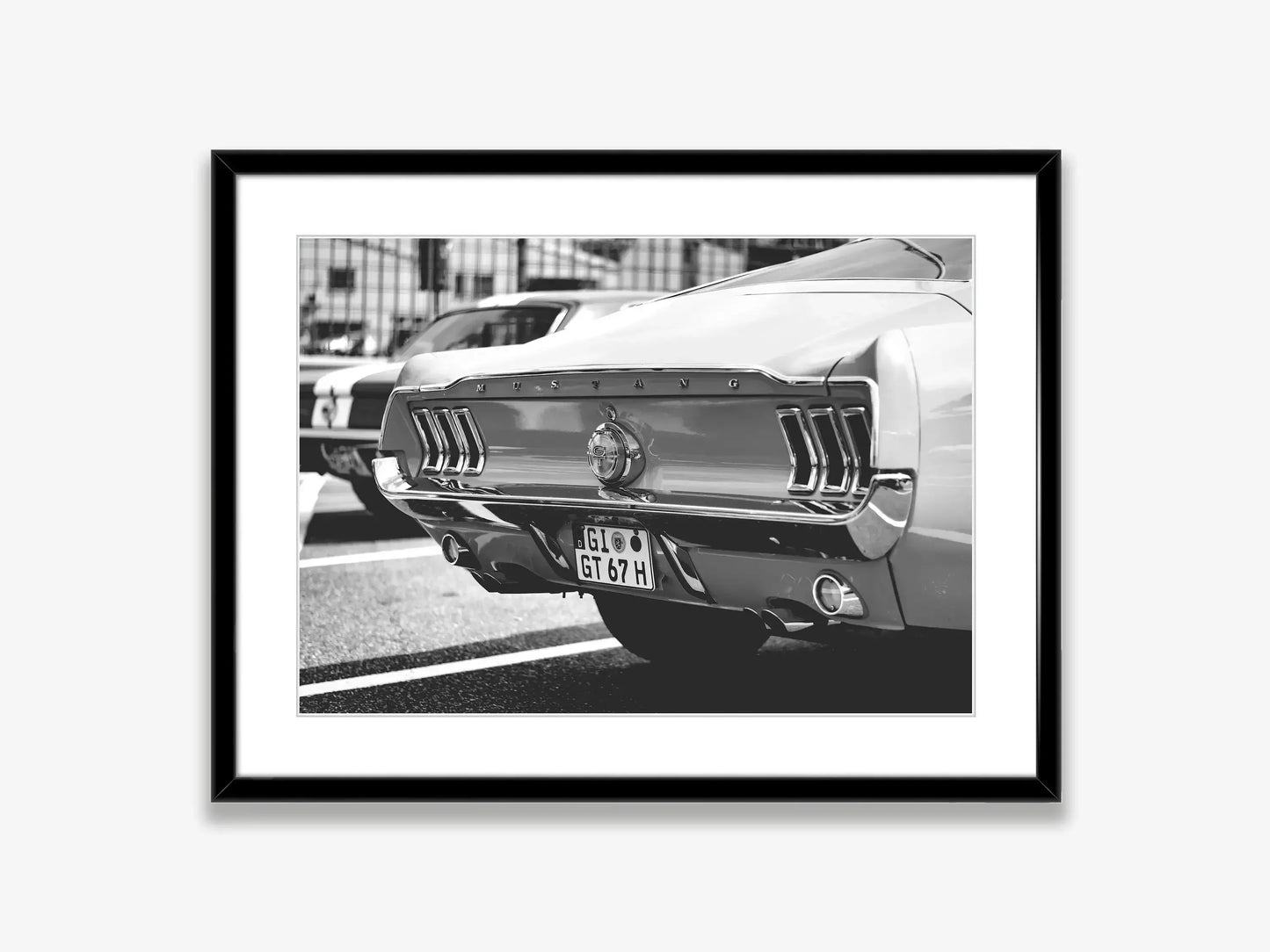 Klasyczny czarno-biały plakat z samochodem Ford Mustang – nowoczesna sztuka ścienna na płótnie na sprzedaż w Polsce 