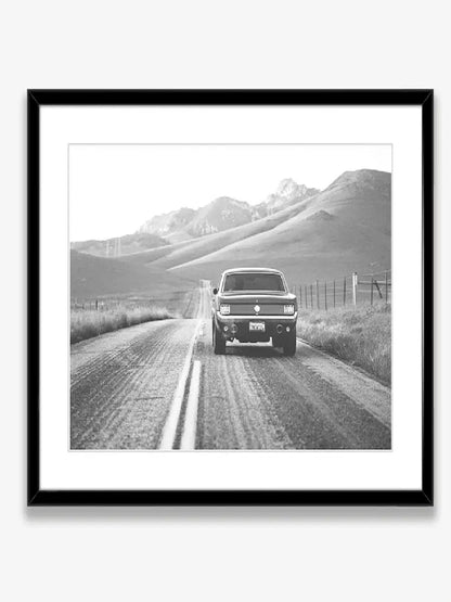 Klasyczny czarno-biały plakat z samochodem Ford Mustang – nowoczesna sztuka ścienna na płótnie na sprzedaż w Polsce 